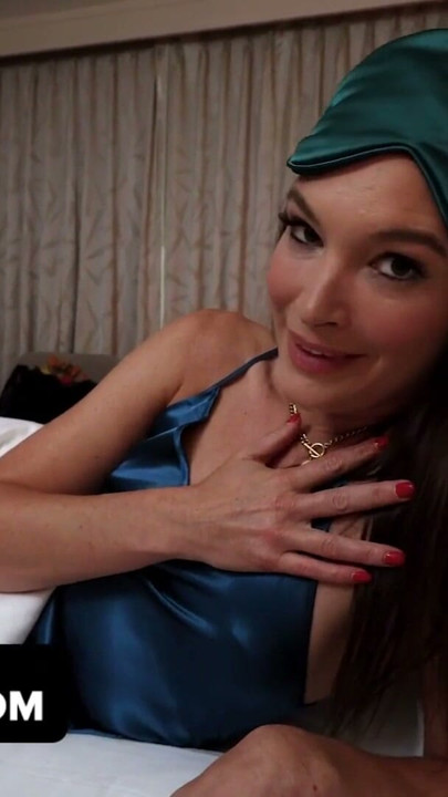 The Best Kind of Bonding? Stuffing Your Step Mom's Ass Like a Thanksgiving Dinner | Clip 1