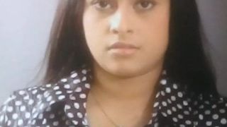 Bubbly aktorka Sri Divya cum hołd