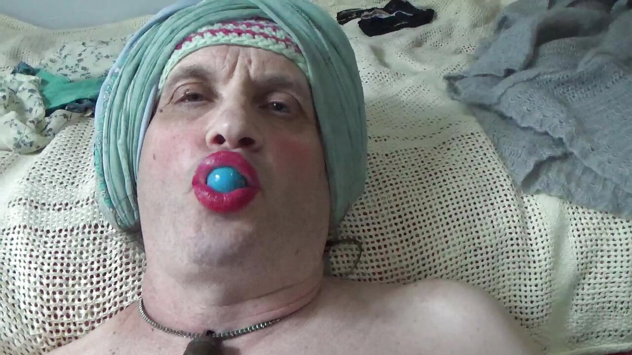Old ladyboy Serge Ave-Lusin. 2026fb