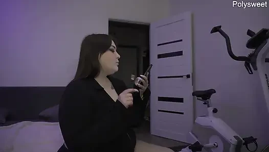 Porno hikayesi - öğretmen tam olarak hatırlayebilmemiz için çiftimizi kırbaçlıyor (kocam için sikişiyor)