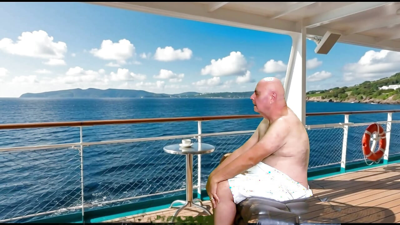 PLIMBARE SEXUALĂ CU BARCA PE MARE CU ADAMANDEVE ȘI LUPO