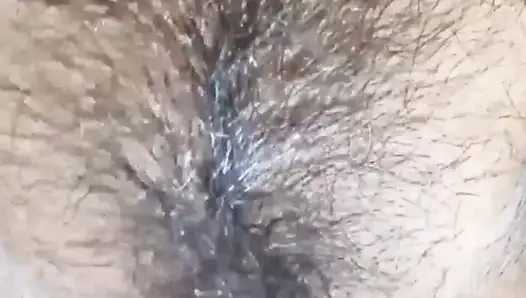 Hintli evli kadın odada sert sikişiyor ve amına boşalıyor desi ladaki ko choda aur uski choot me malai nikal di