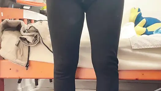 Писсинг, сексуальный взгляд на эту киску, хорошо писающая