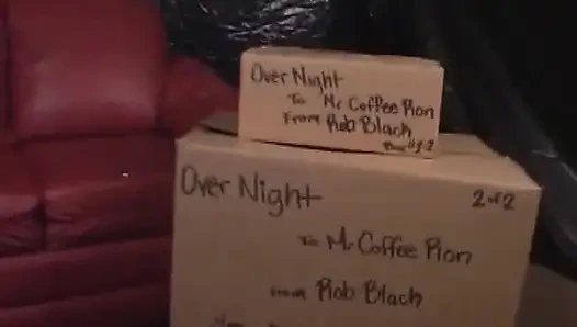 Анальный фистинг в перчатках в рот с пробой грязной грязи