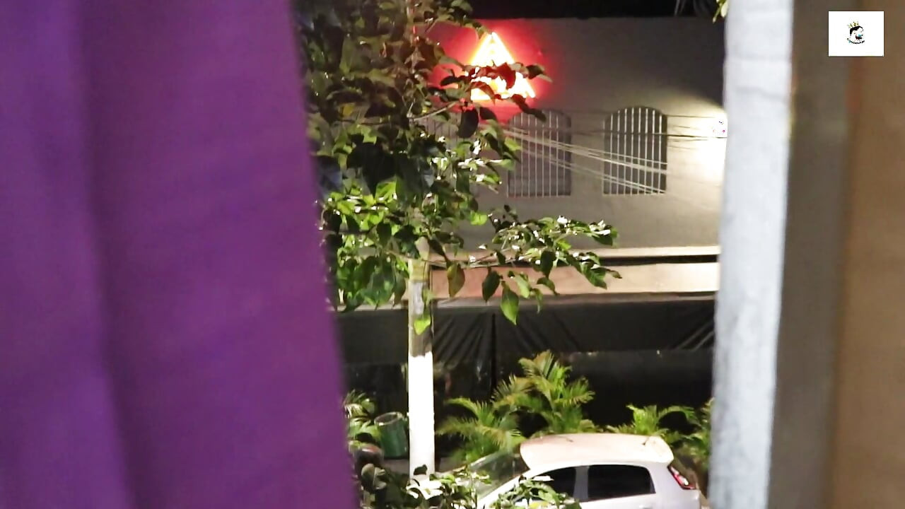 POV Clarke Takes on Two Chubby Boca De Veludo & Dany Baby1 (p1)