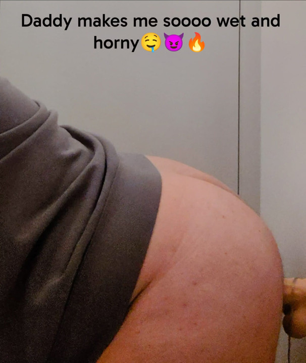 Daddy always makes me horny (so I do this)