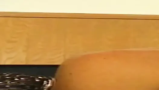 Aksi fingering ganas cewek hot ini sampai muncrat banyak banget