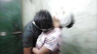 Время взрослого, индийская деревенская жена занимается сексом со своим мужем - домашнее видео