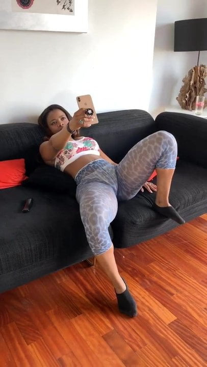 Gostosa Leggings 87