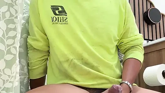 İş çıkışı mastürbasyon yapıyor