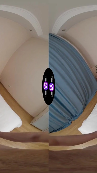 Polly Yangs放下她的耳机，骑乘她男友的硬淋浴鸡巴 - teenmegaworld | 短片 1