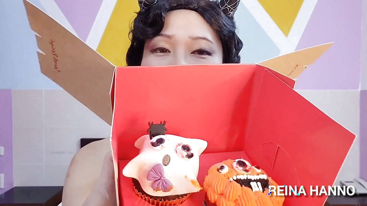 Horny Madame Pt 01: Halloween Cupcake Creaming