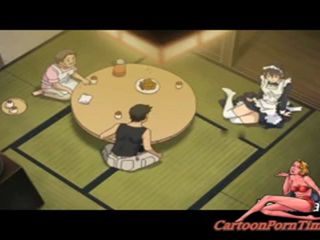 Покоївка пальцями її кицьку в японському аніме