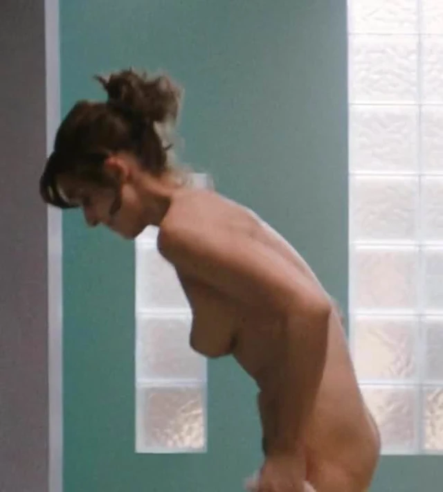 Alison Brie Topless