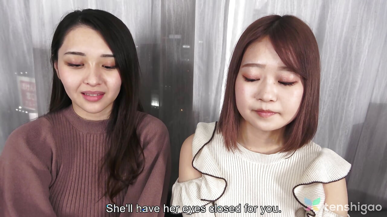 Horny Lounge Girls, Mio Yoshikawa and Asuka Suzumura in a Lesbian Show