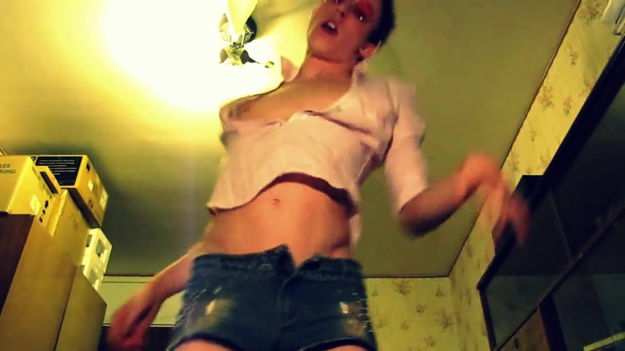 TWINK IS ALWAYS HUNGRY FOR RAW COCK