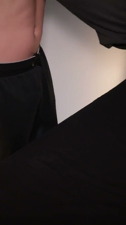 I must have come at the wrong time The slutty masseuse went too far and had an orgasm | Clip 1