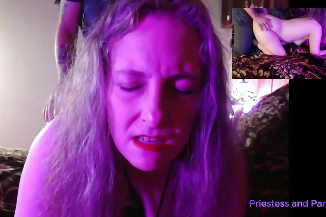 埃拉拉和潘來點手淫和他媽的樂趣！