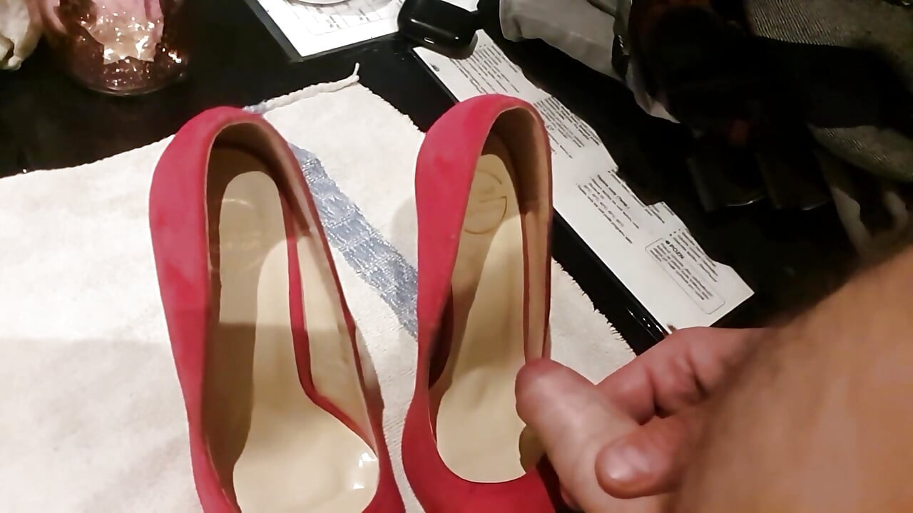 Beautiful Sexy Pumps of My Girlfriend's Friend.