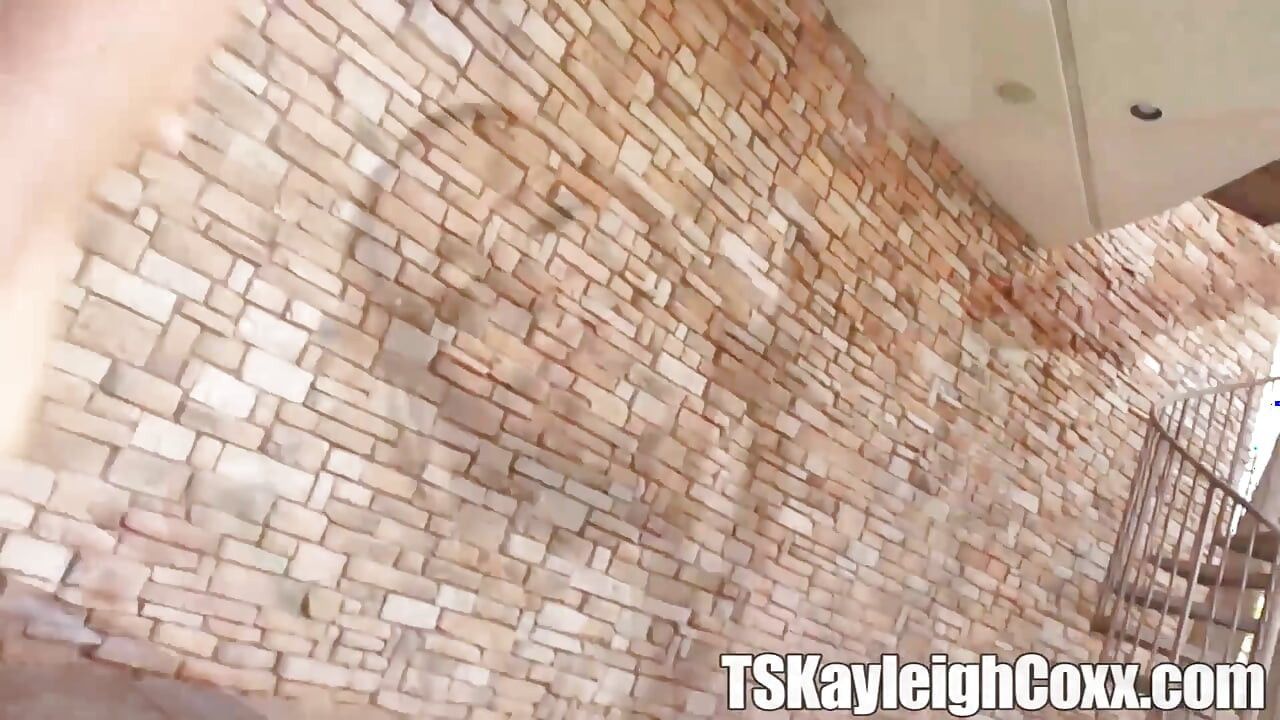 TRANSEROTICA Trans Kayleigh Coxx anal futut de Colby Jansen