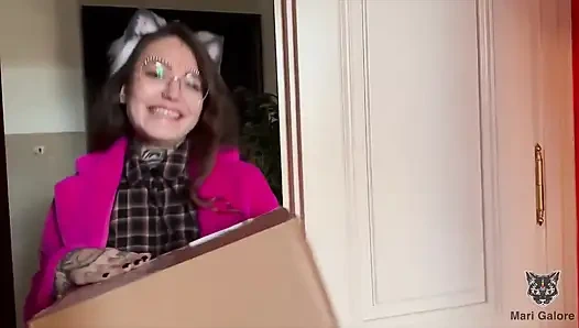 Mari Galore Unboxes a Fucking Machine with Her Boyfriend