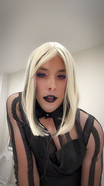 Gőzölő femboy mocskos beszéd