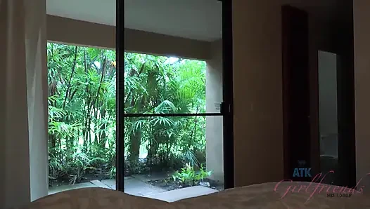 POV Morning Sex with Makenna Blue in Hawaii - Blonde Shaved Pussy Missionary & Doggystyle