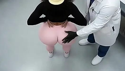 Gadis mungil dengan pantat bahenol lagi asik twerking dengan legging merah muda dan celana dalam thong ketat