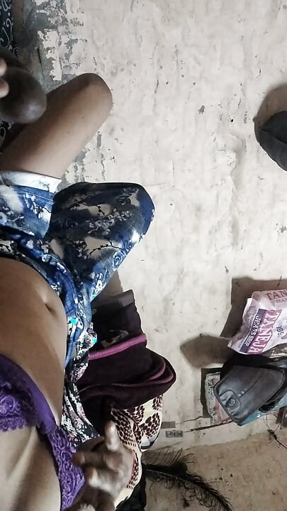 Land chusava kar bhabhi ji ko chod diya