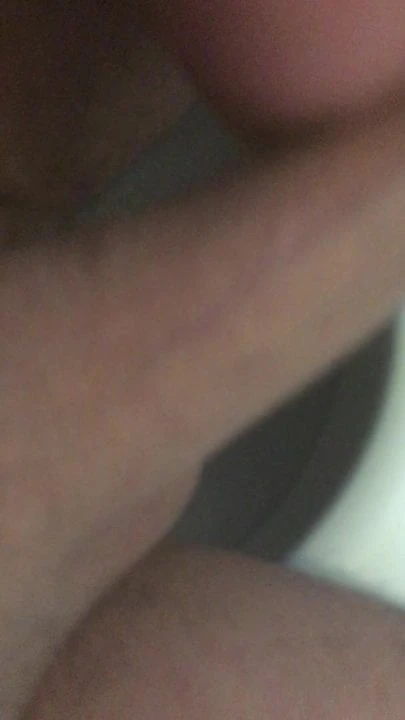 在家思考色情内容