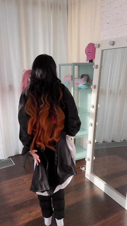 Cheeks out, kimono slipping, can you handle this view?