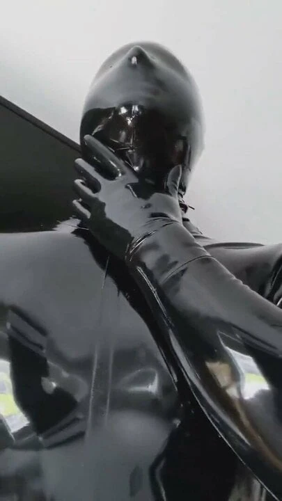 play a rubber boy