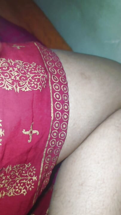 Soye huye bhabi ko choda