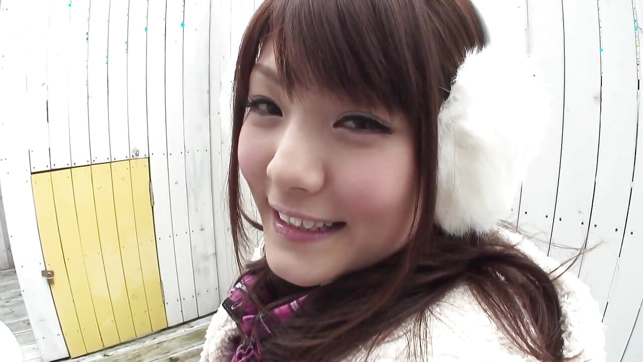 Adorable Japanese hottie enjoys playing with her hairy snatch