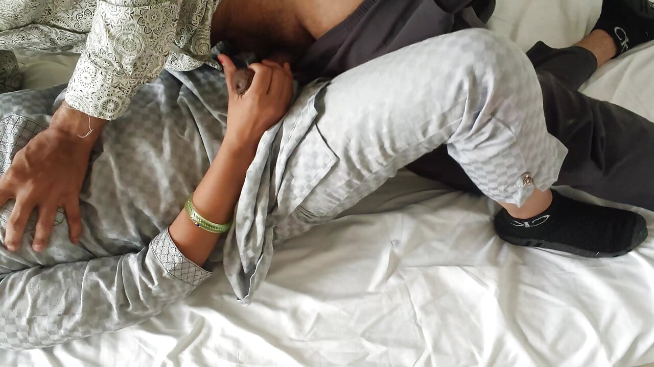 Desi Gaon Het Vacker Styvsysters Tajta fittsex XXX, Desi Indisk by Söt tjejs tajta fitta Hindi Knull XXX