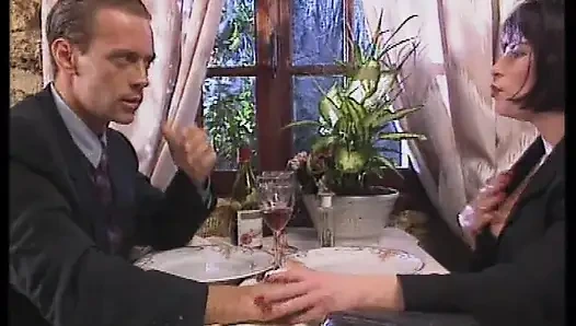 Dantel Çoraplı Baştan Çıkarıcı Hatun aç Bir Şekilde Yarak Emiyor