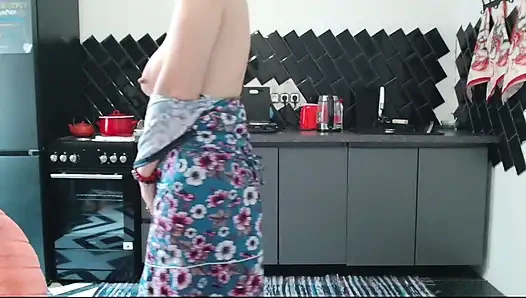 Take off a beautiful bathrobe is super sexy