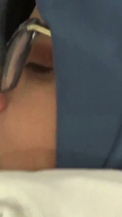 Arab porno med sexet algerisk sekretær efter en lang dag med hårdt arbejde | Klip 2