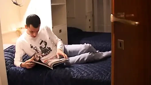 A naughty stepmom noticed the swallen pants of her stepson