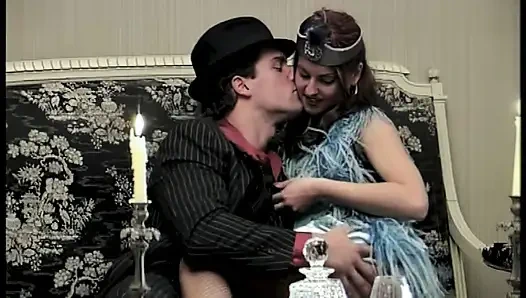 Kanepede tüm deliklere giriyor