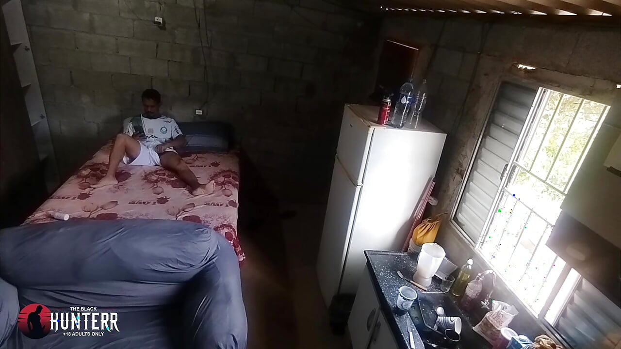 Mijn werkende buurvrouw gaf me een video 1