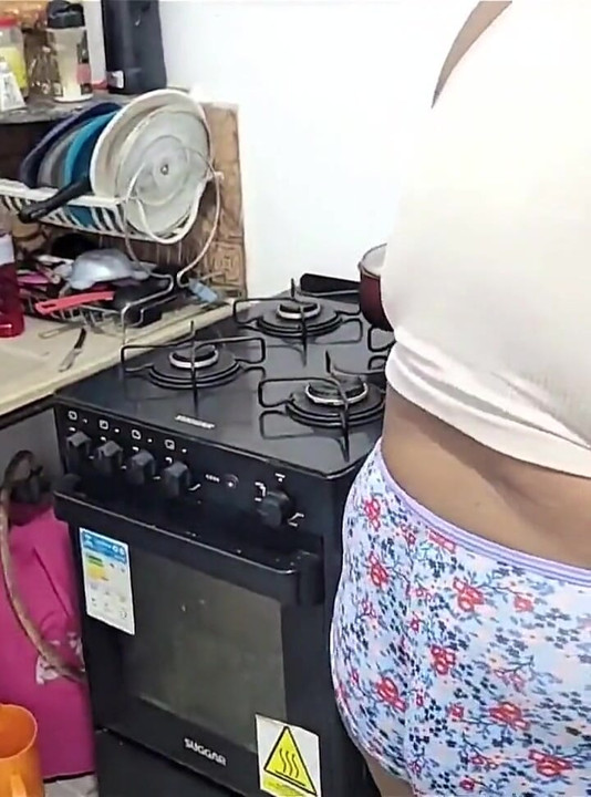 I See My Stepmother in Her Panties and I Fuck Her (orgasm in a Jet)