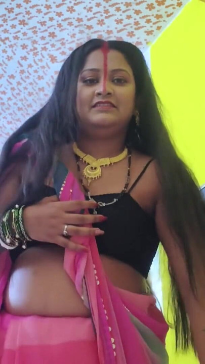 POV - StarSudipa Bihari Bhabhi 第一次POV視頻博客，她的小叔子有完整的性愛視頻（印地語音頻） | 短片 2