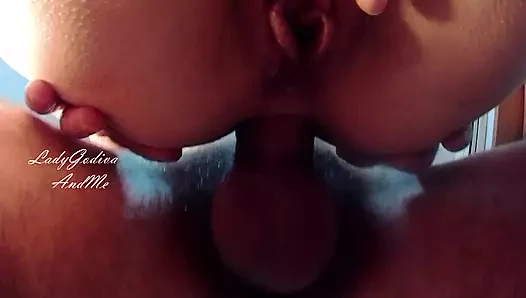 ¡En la universidad, el profesor con la gran polla le abre el culo y le llena de semen! P2 Gemidos - POV - Coño abierto - Amateur