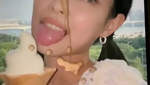 Blackpink jennie boşalmak haraç 7