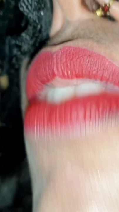 Anjali's mouth in a fierce way | Clip 1