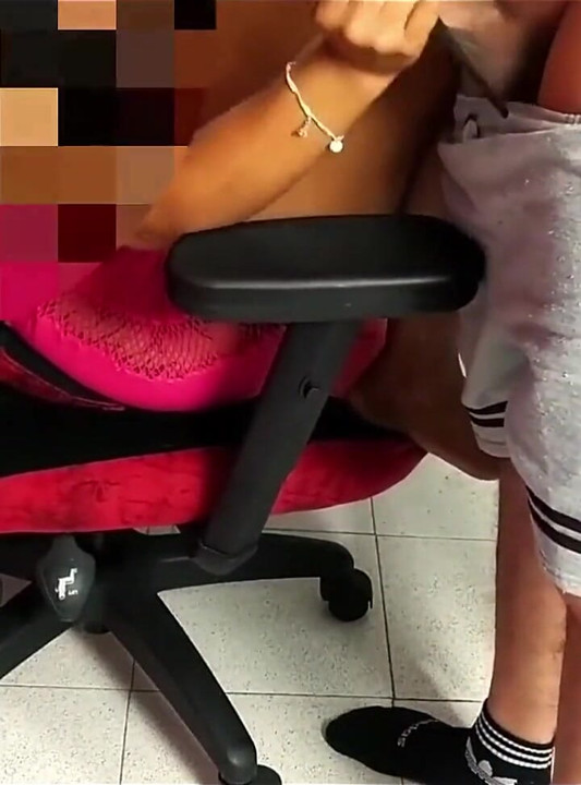 Cuba's Extreme Poverty Tempts Girls to Do This!