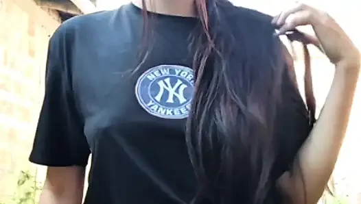 Sexy Girl Streams and Touches Herself for Fans