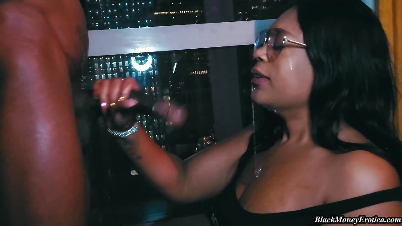 Belizean big booty Queen Shanice