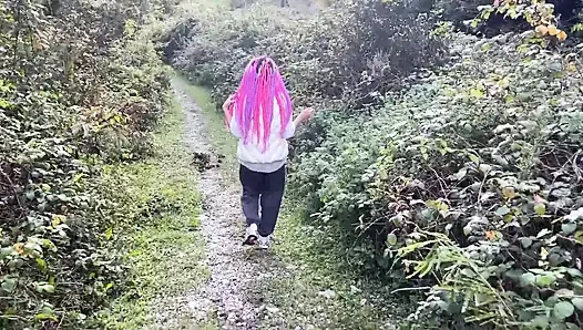 Sapık itaatkar kızla açık havada tanıştım ve amını cezalandırdım